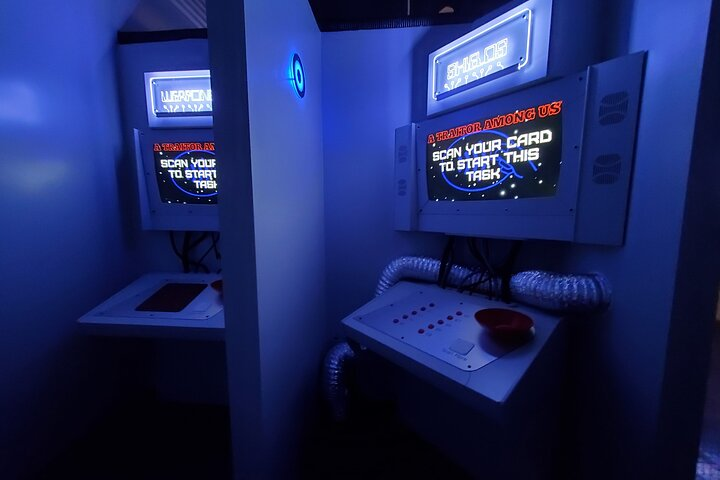 A Traitor Among Us Escape Room Game for Private Group - Photo 1 of 6